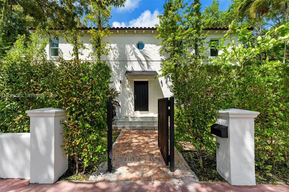 5812 Alton Rd Miami Beach, FL 33140