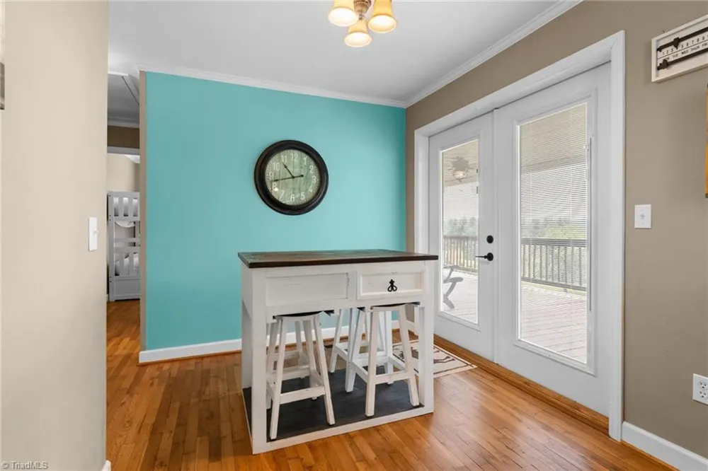 4532 Nc Highway 18 Sparta, NC 28675