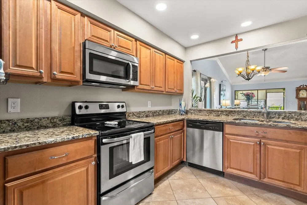2723 60TH AVENUE DRIVE W #2723 Bradenton, FL 34207