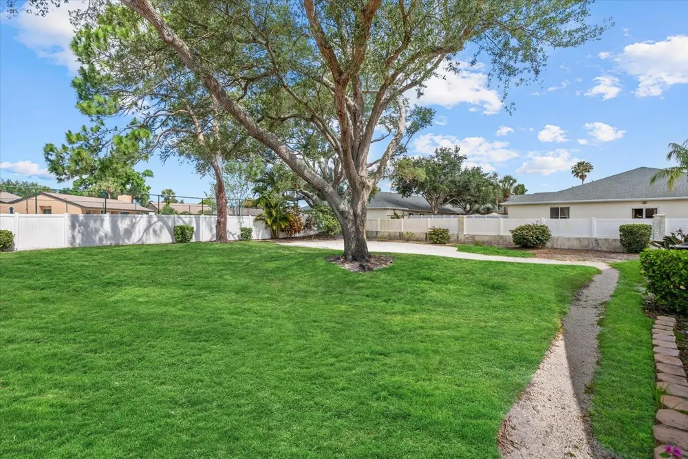 2723 60TH AVENUE DRIVE W #2723 Bradenton, FL 34207