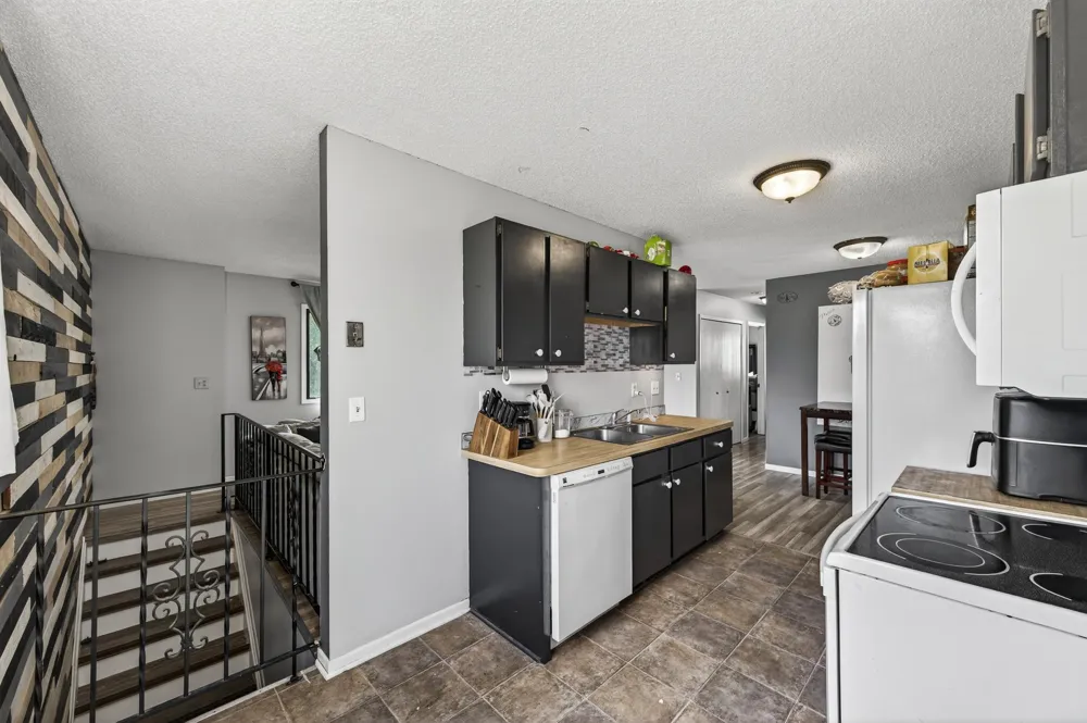 6600 84th Court Brooklyn Park, MN 55445