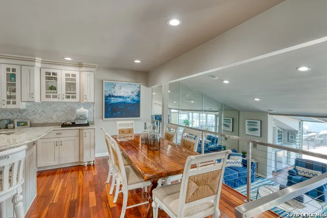 528 LIGHTHOUSE DR  # 6 #6 Unit 6 Horseshoe Bay, TX 78657