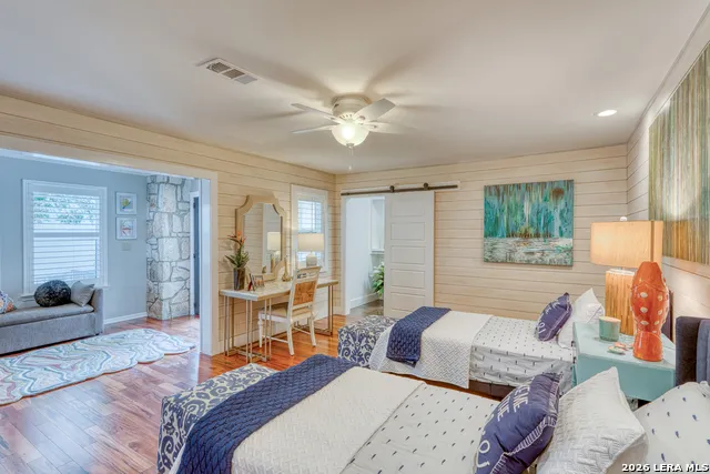 528 LIGHTHOUSE DR  # 6 #6 Unit 6 Horseshoe Bay, TX 78657