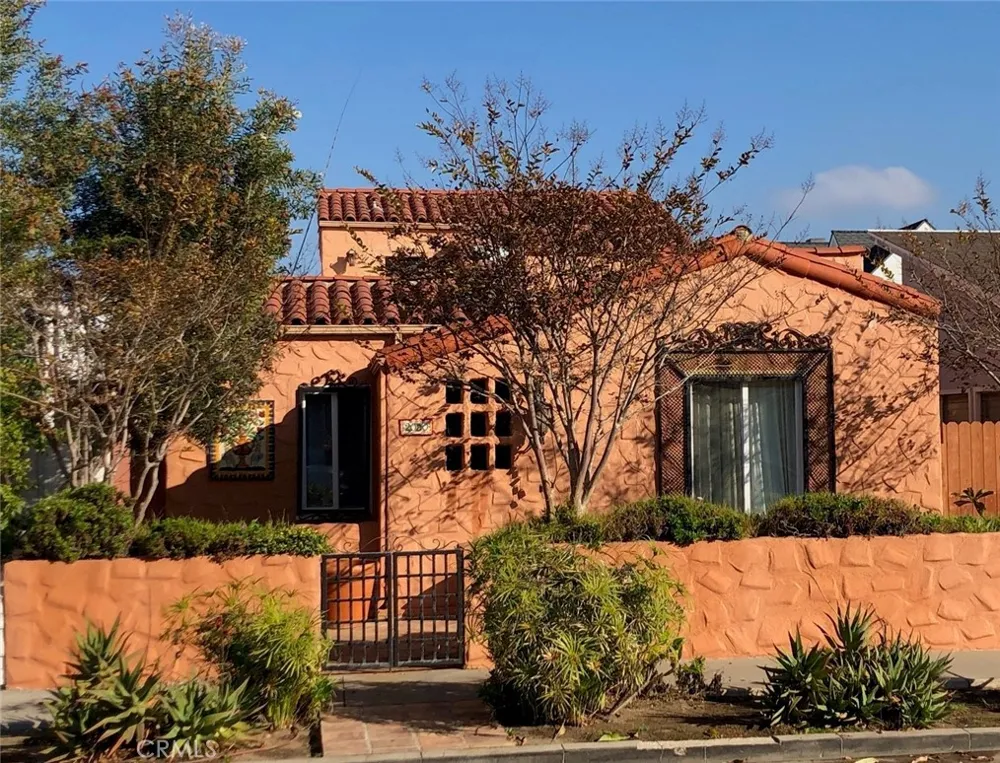 2050 E Ocean Newport Beach, CA 92661