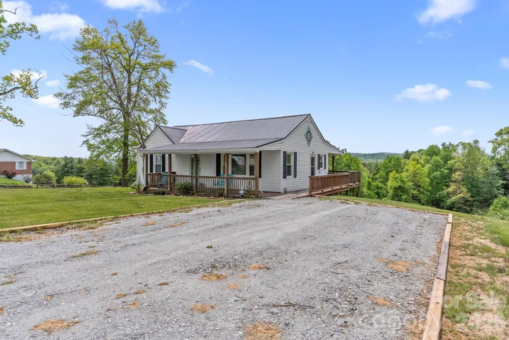 4532 NC Hwy 18 Sparta, NC 28675