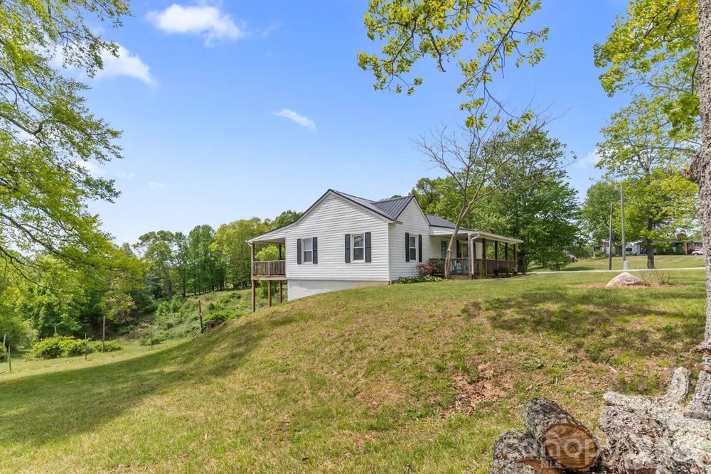 4532 NC Hwy 18 Sparta, NC 28675