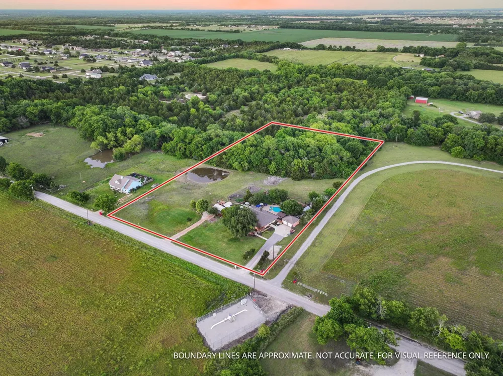 981 County Road 4918 Trenton, TX 75490