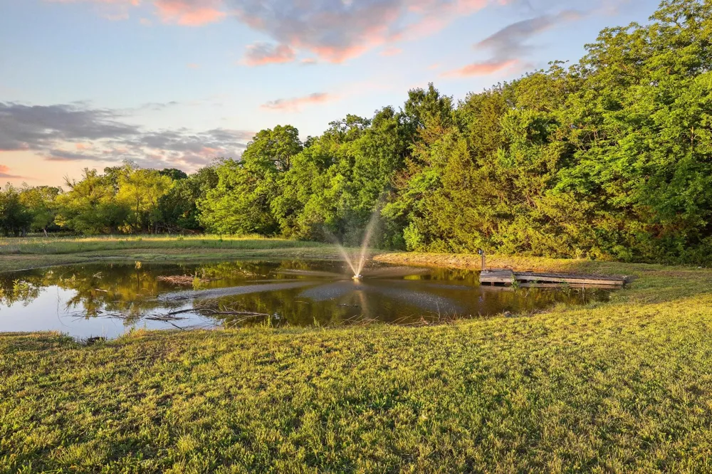 981 County Road 4918 Trenton, TX 75490