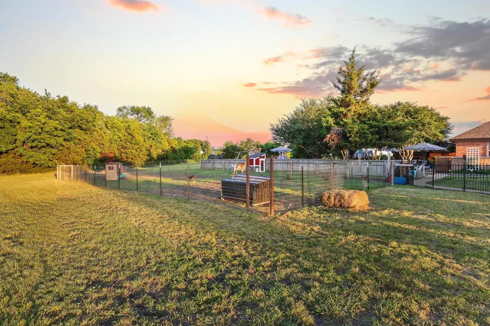 981 County Road 4918 Trenton, TX 75490