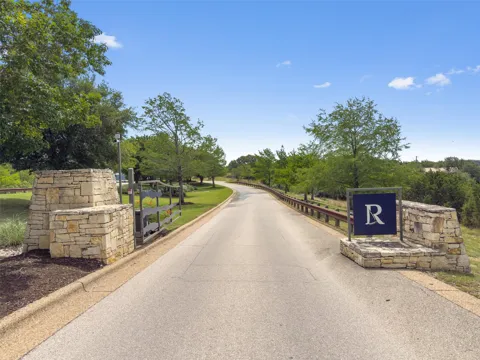 1716 Knights Chance Lane