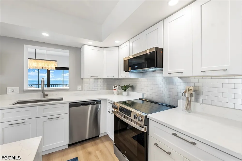 Virginia Avenue #601 Fort Myers, FL 33901