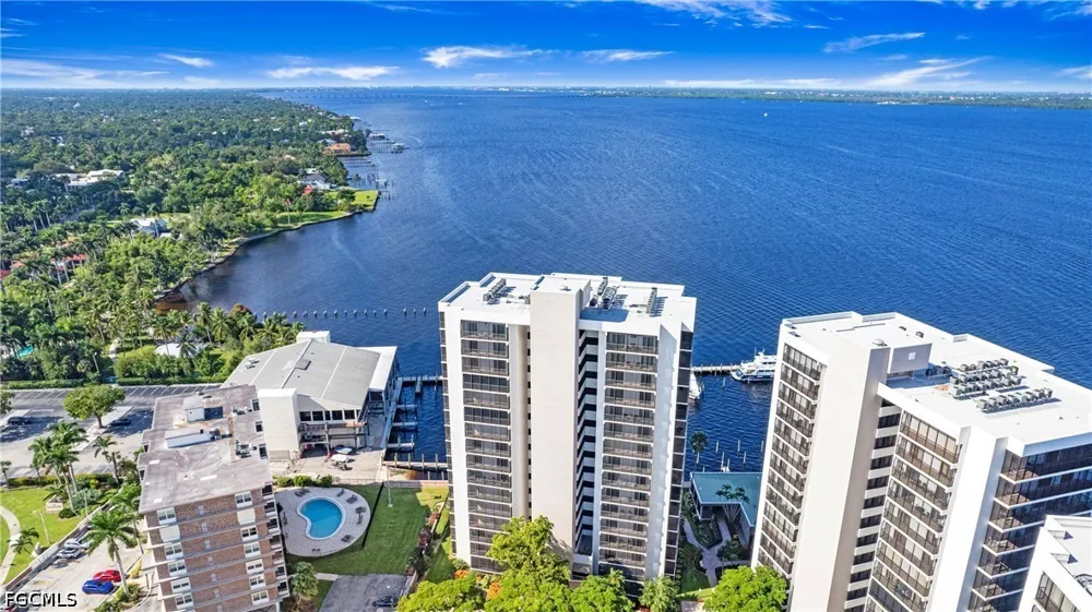 Virginia Avenue #601 Fort Myers, FL 33901