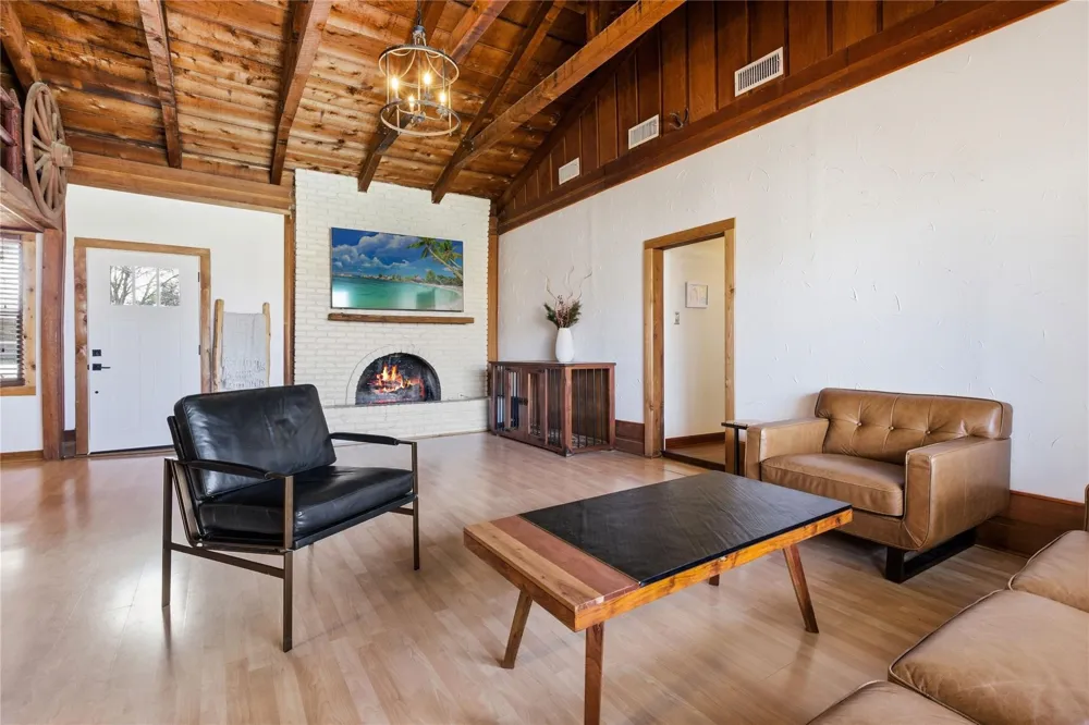9213 Wilson Road Pilot Point, TX 76258
