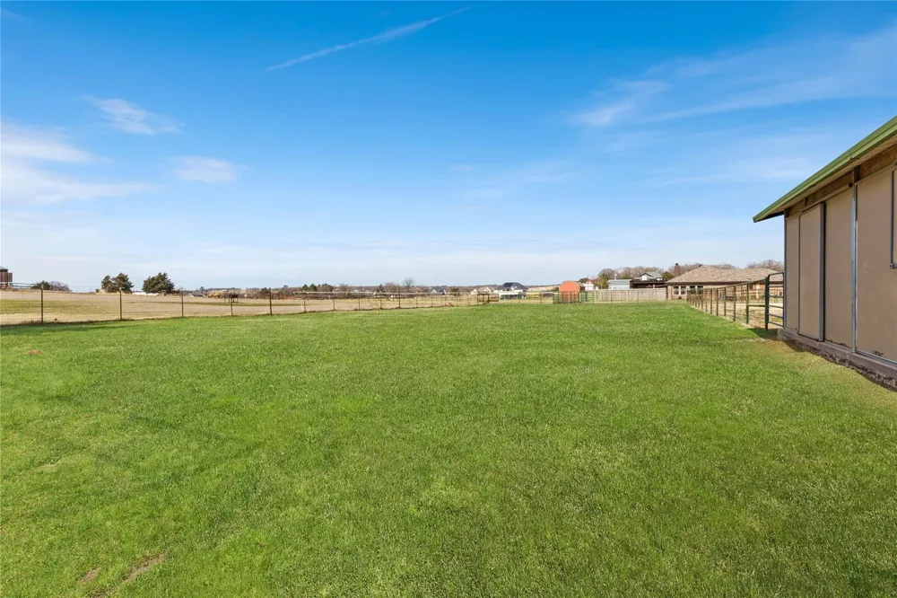 9213 Wilson Road Pilot Point, TX 76258