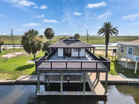4907 Jolly Roger Road