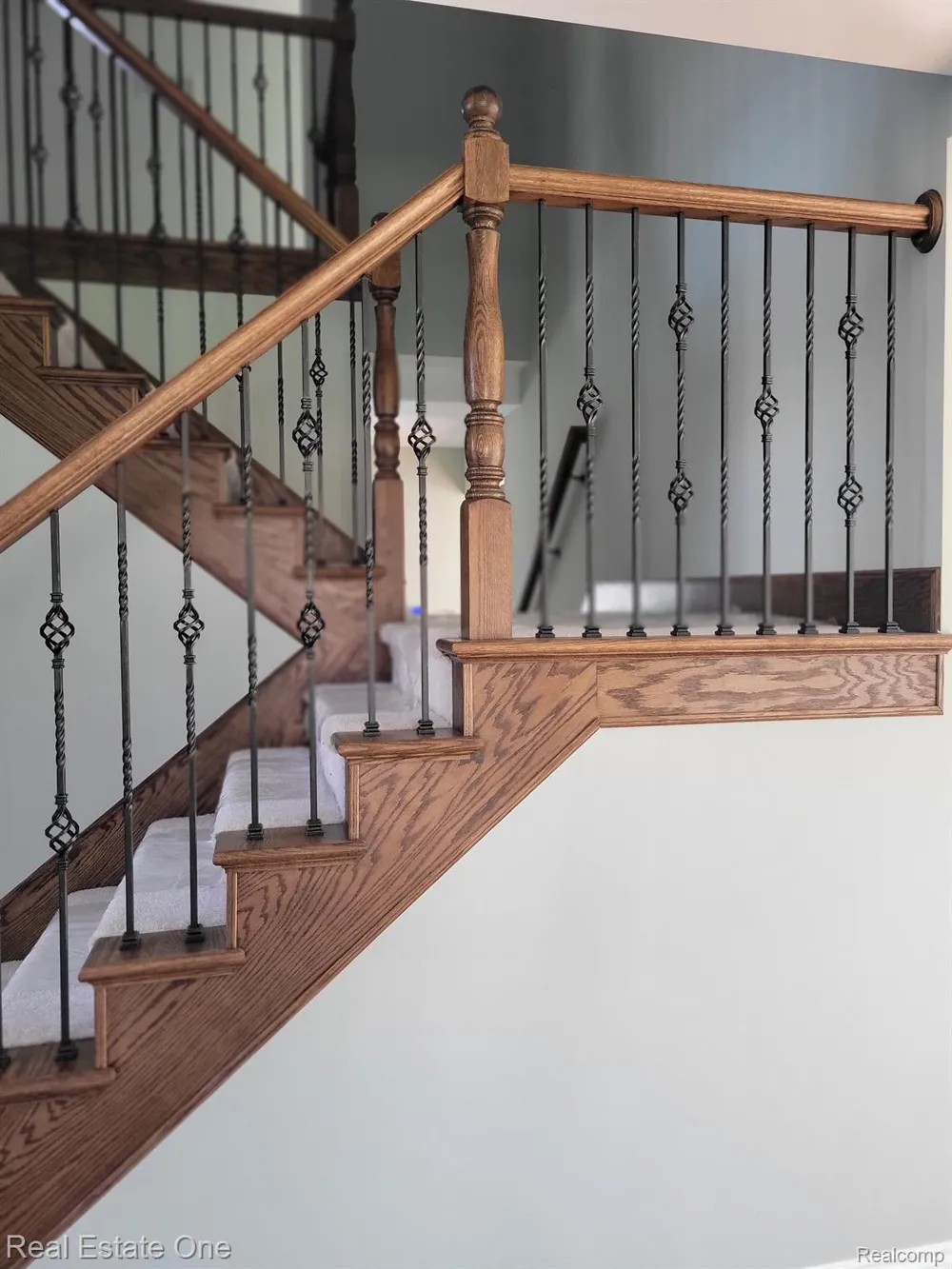 25 FLORENCE DRIVE Troy City, MI 48098