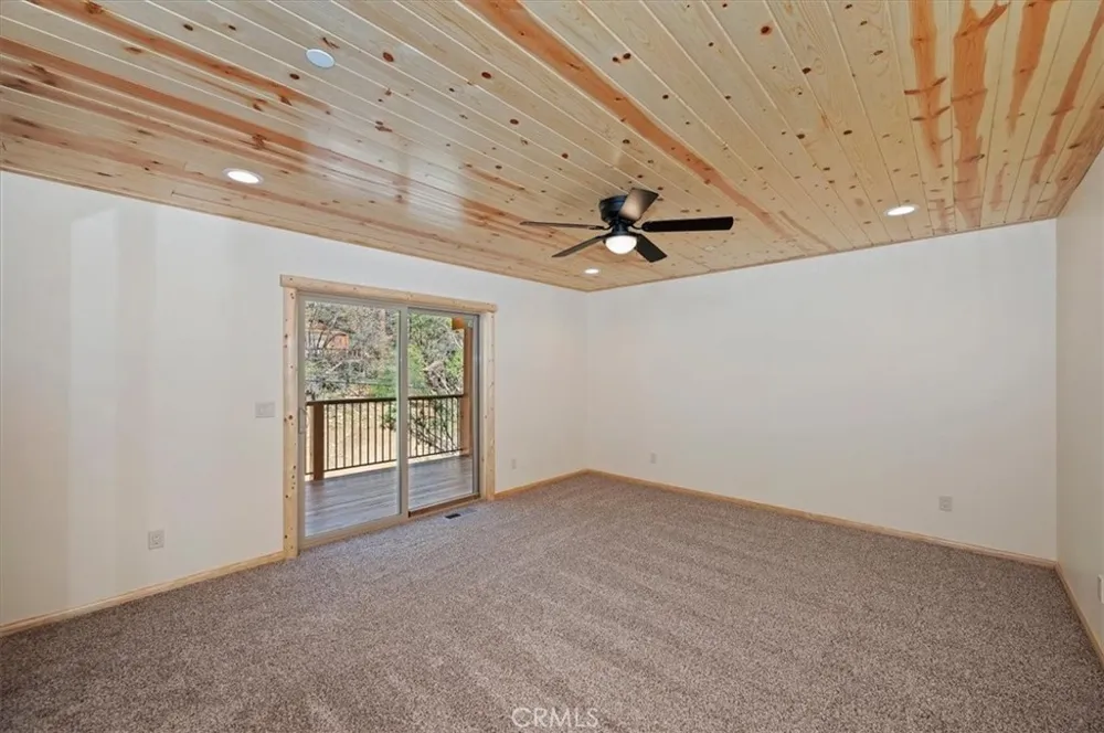 415 Vista Sugarloaf, CA 92386