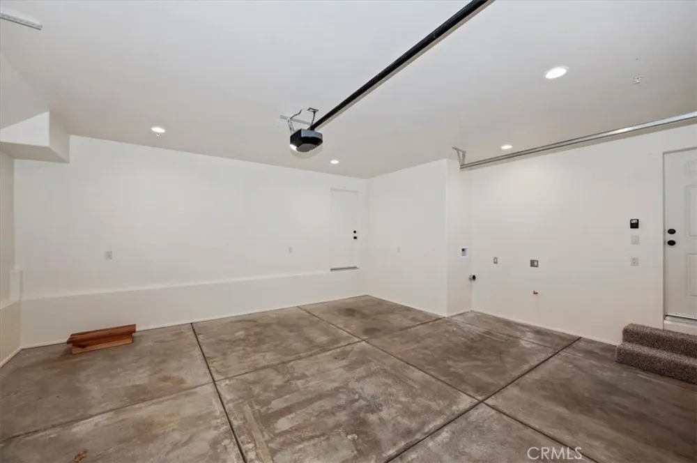 415 Vista Sugarloaf, CA 92386