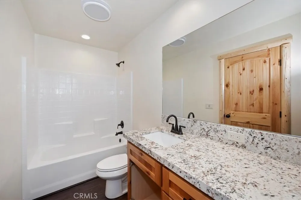 415 Vista Sugarloaf, CA 92386