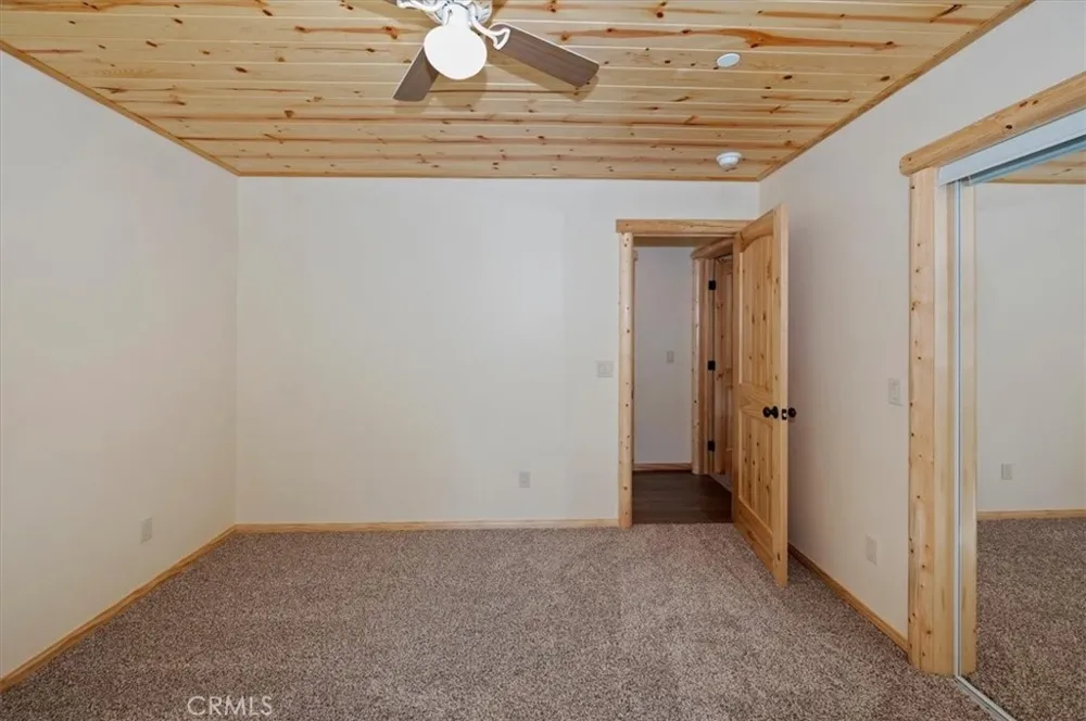 415 Vista Sugarloaf, CA 92386