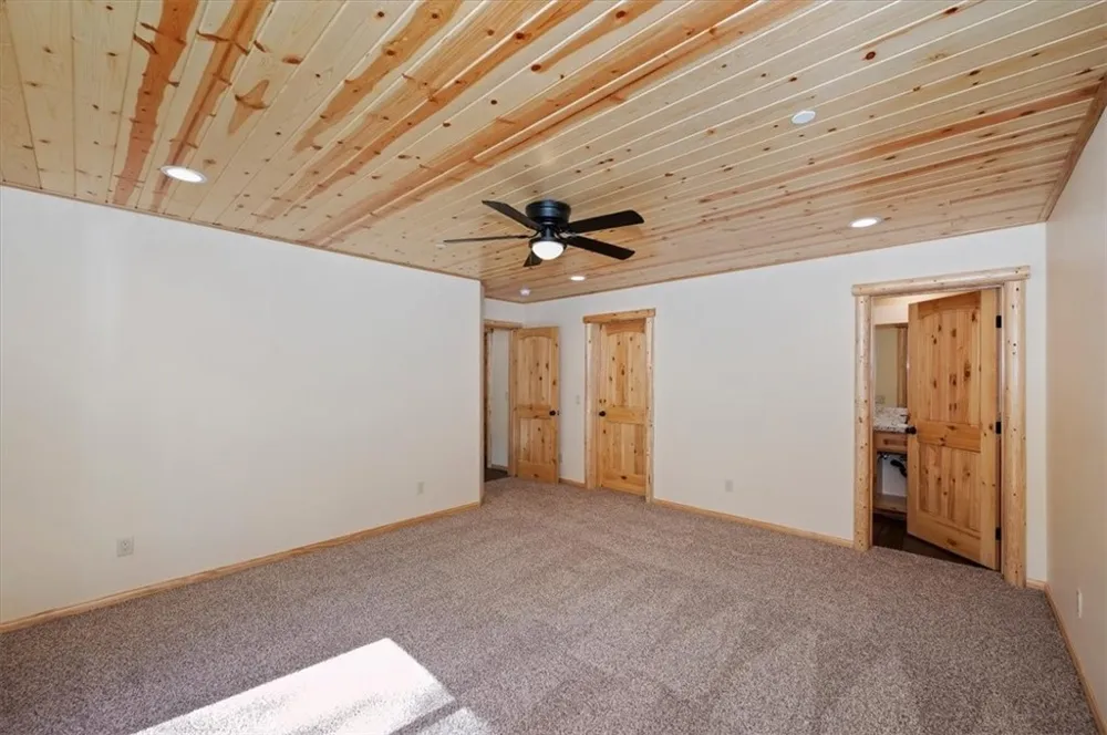 415 Vista Sugarloaf, CA 92386
