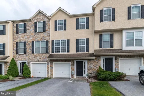 34 LUKENS MILL DRIVE
