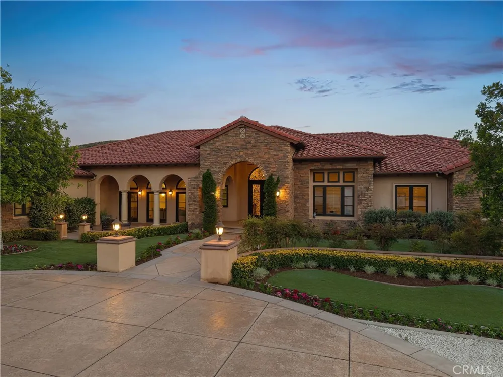 10727 W Stallion Ranch Road Shadow Hills, CA 91040