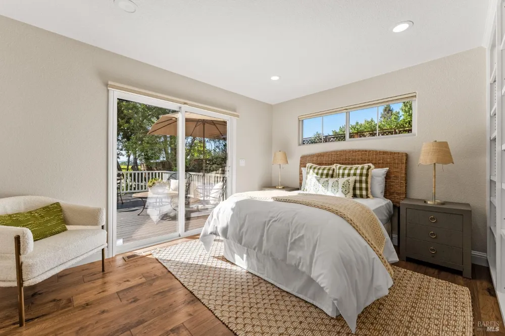 708 Hunt Avenue St. Helena, CA 94574
