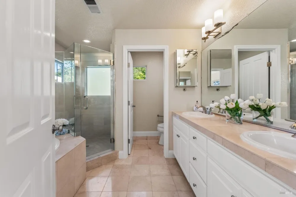 708 Hunt Avenue St. Helena, CA 94574