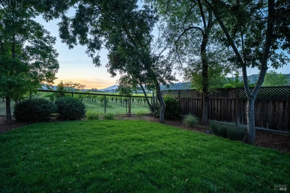 708 Hunt Avenue St. Helena, CA 94574