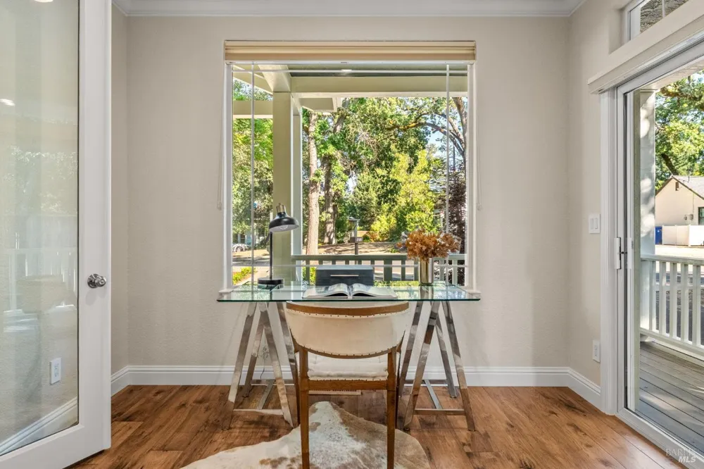 708 Hunt Avenue St. Helena, CA 94574