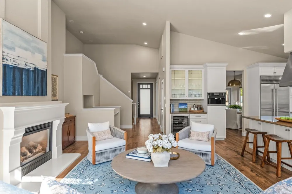 708 Hunt Avenue St. Helena, CA 94574