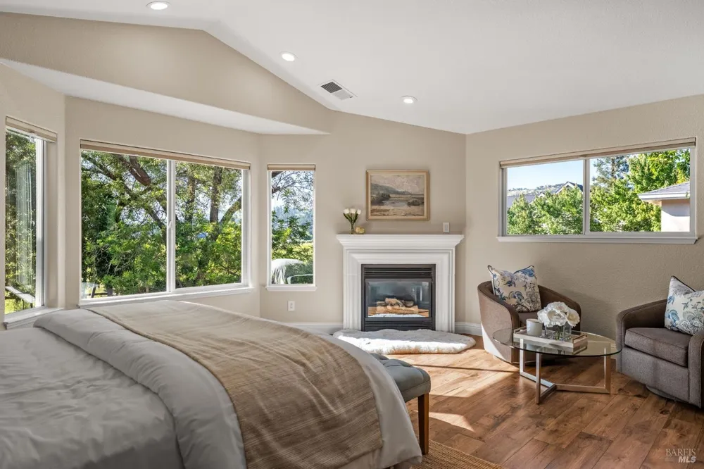 708 Hunt Avenue St. Helena, CA 94574