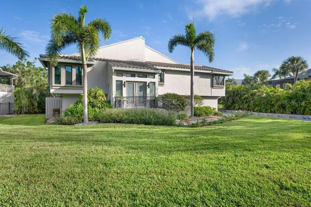 3210 BAYOU SOUND Longboat Key, FL 34228