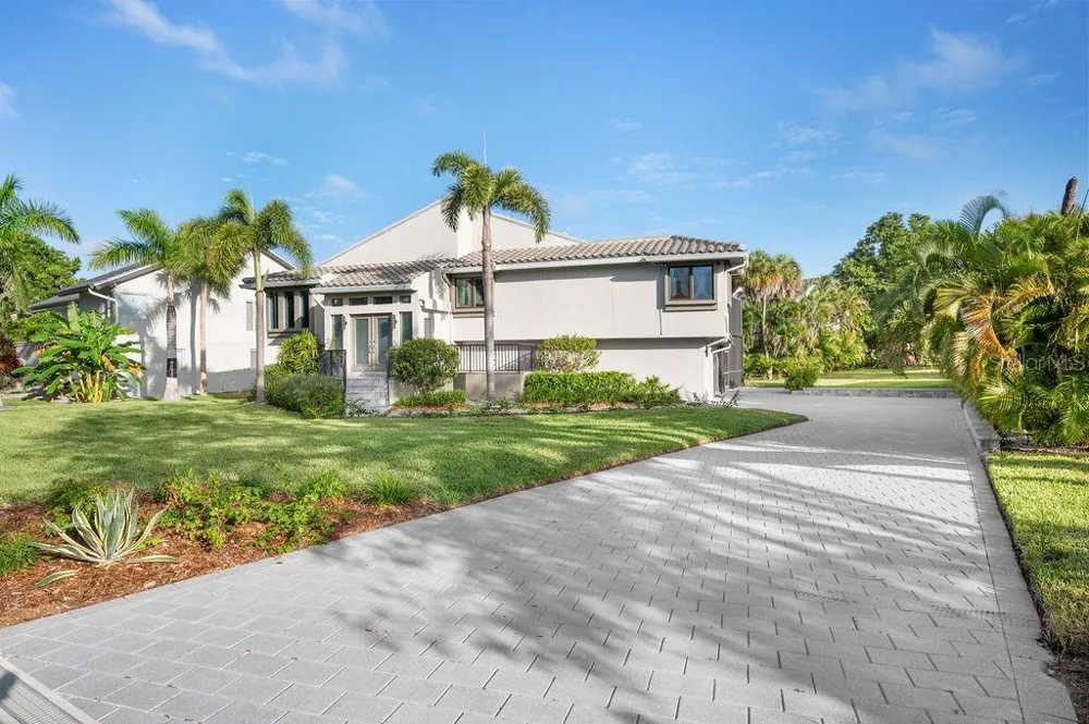 3210 BAYOU SOUND Longboat Key, FL 34228