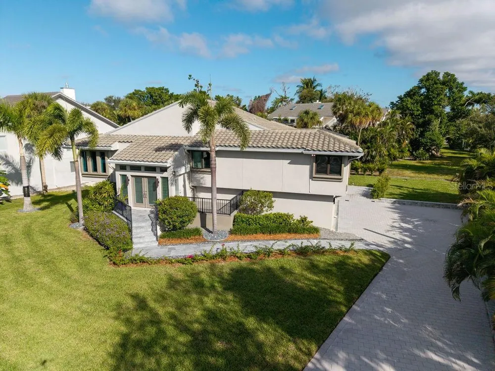 3210 BAYOU SOUND Longboat Key, FL 34228