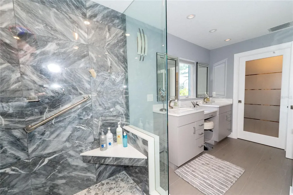 3210 BAYOU SOUND Longboat Key, FL 34228