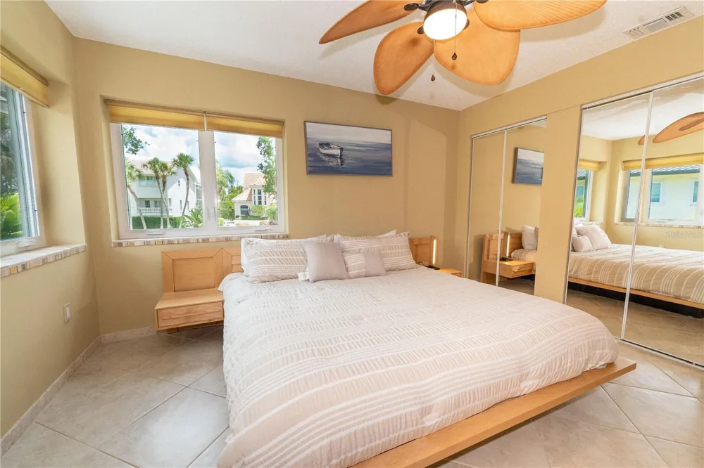 3210 BAYOU SOUND Longboat Key, FL 34228