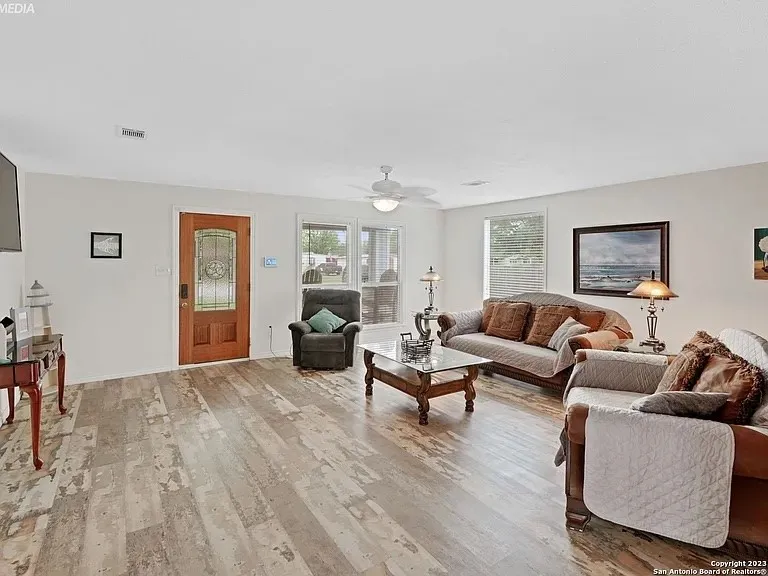 222 S 12th Street Aransas Pass, TX 78336