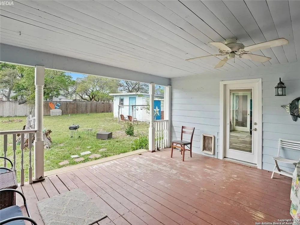 222 S 12th Street Aransas Pass, TX 78336