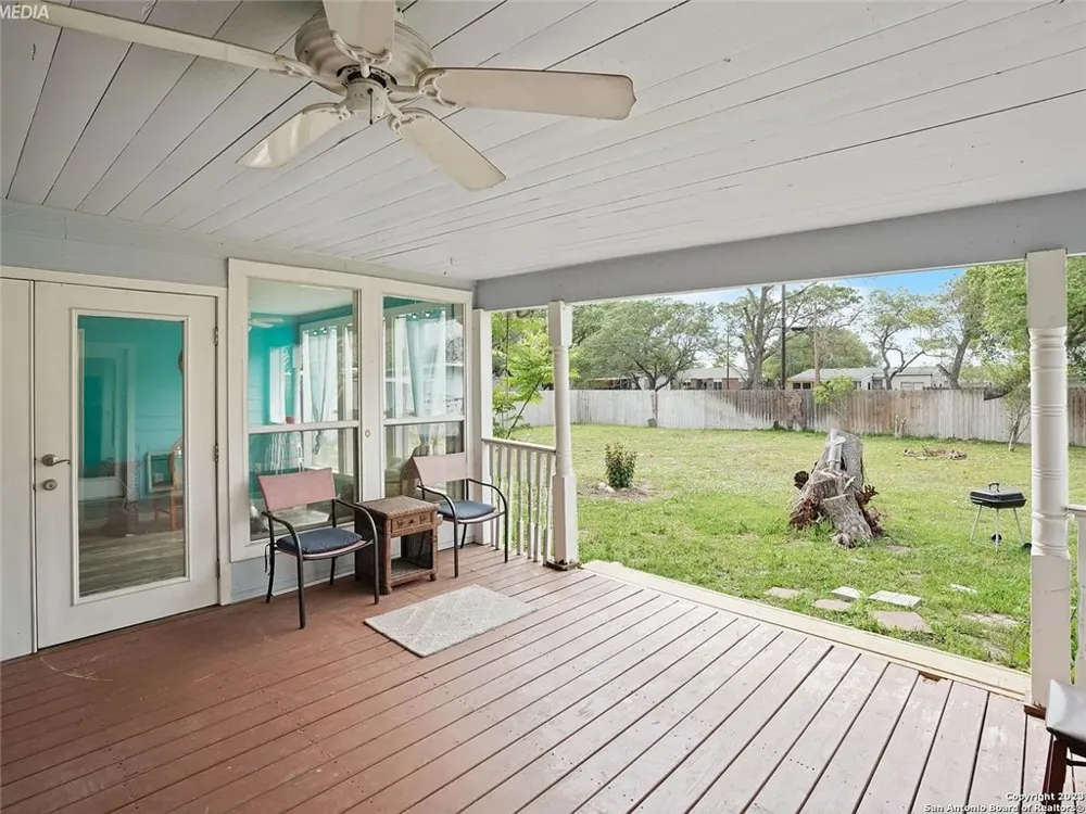 222 S 12th Street Aransas Pass, TX 78336