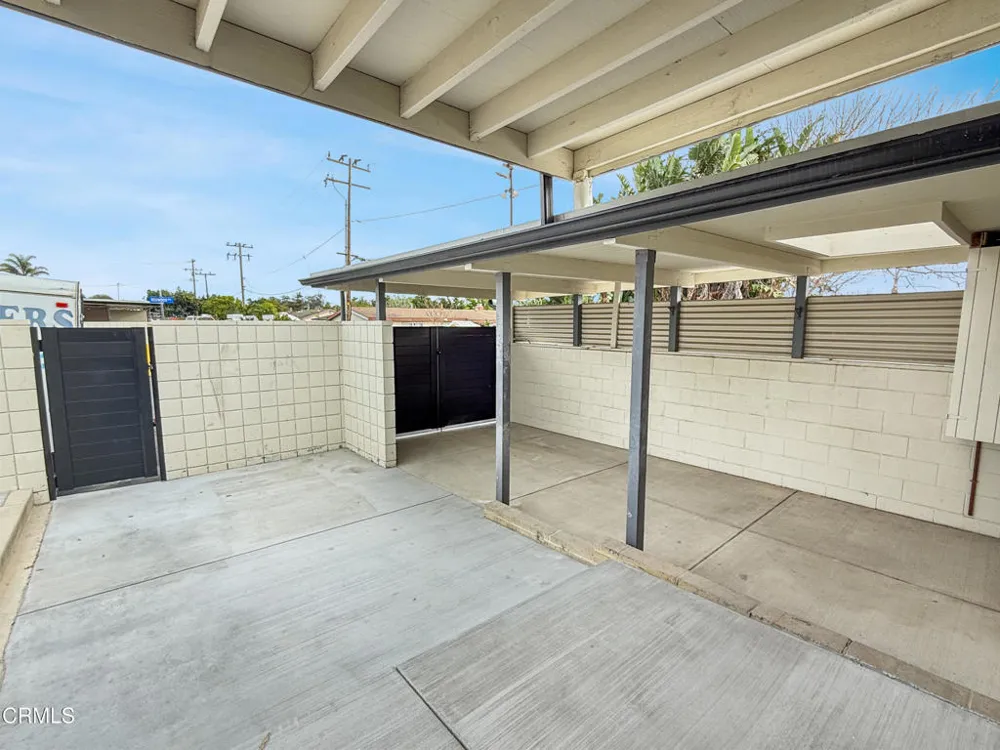 61 Redwood Avenue Ventura, CA 93003