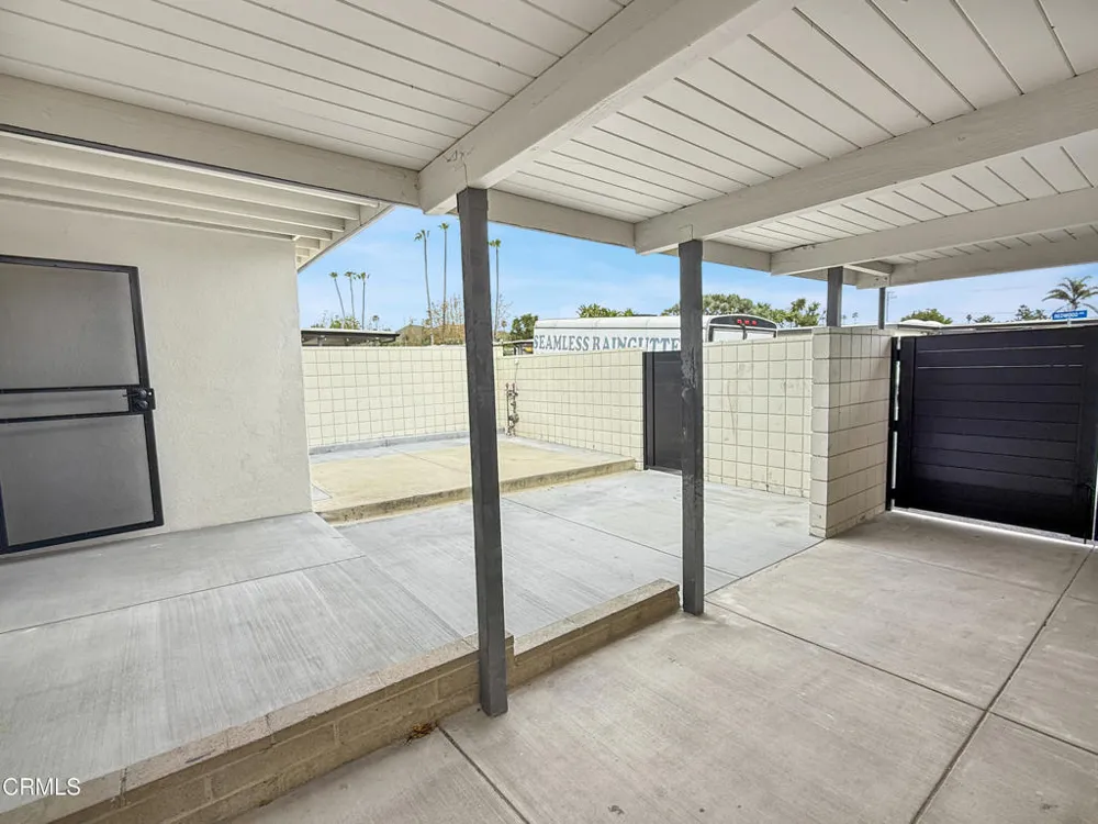 61 Redwood Avenue Ventura, CA 93003