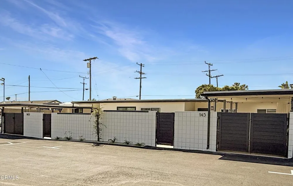 61 Redwood Avenue Ventura, CA 93003