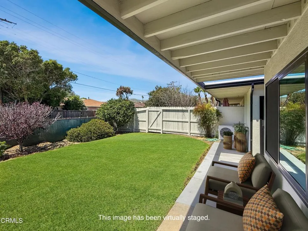 61 Redwood Avenue Ventura, CA 93003