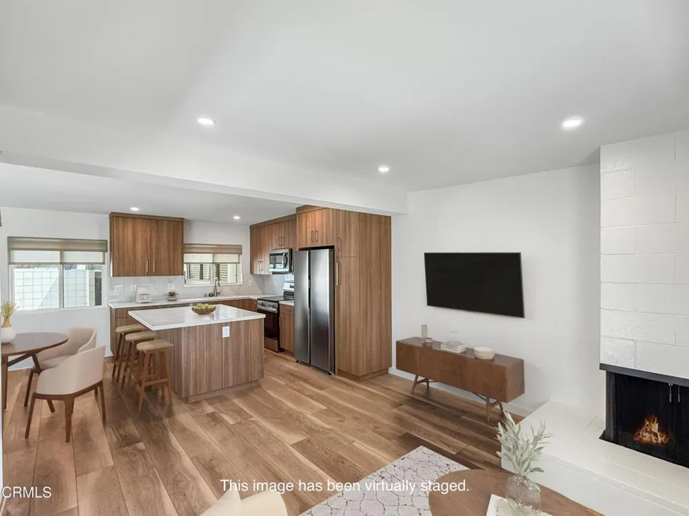 61 Redwood Avenue Ventura, CA 93003
