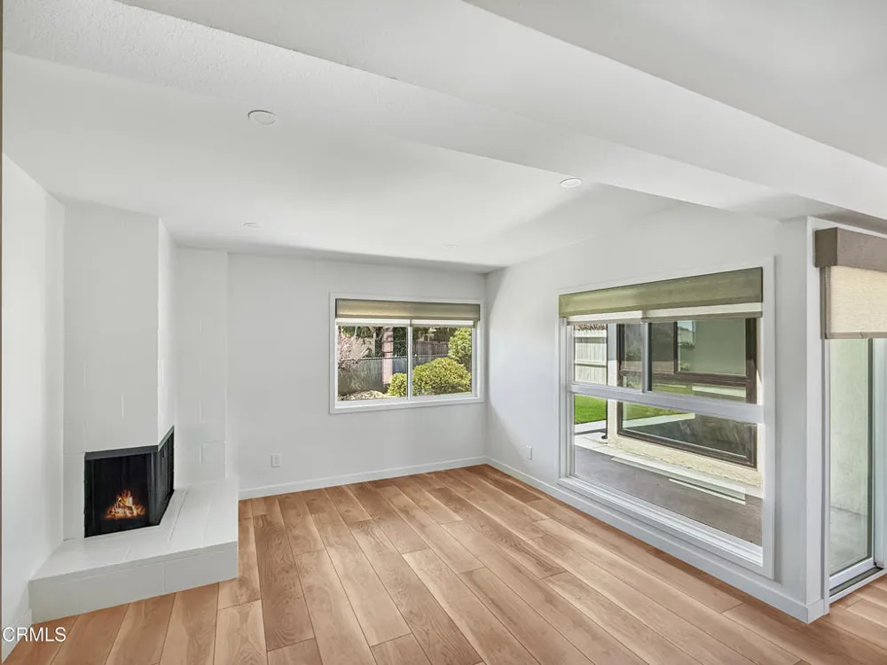 61 Redwood Avenue Ventura, CA 93003