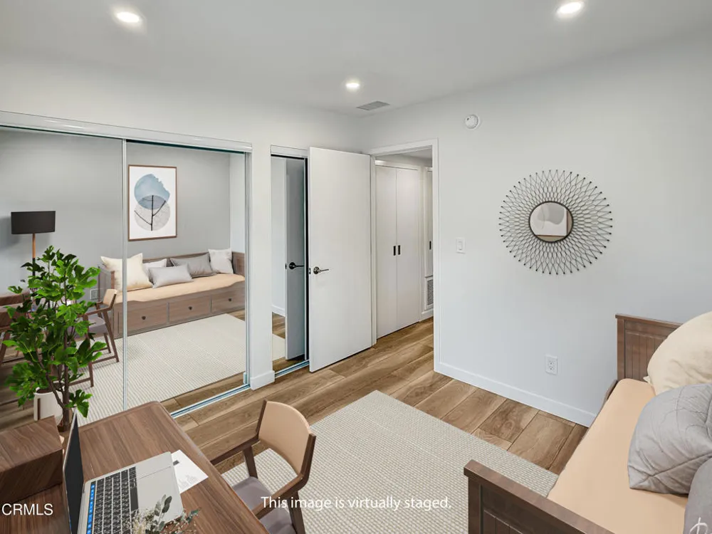 61 Redwood Avenue Ventura, CA 93003