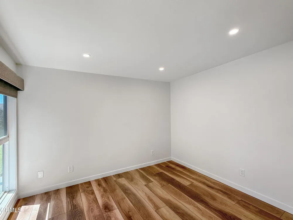 61 Redwood Avenue Ventura, CA 93003