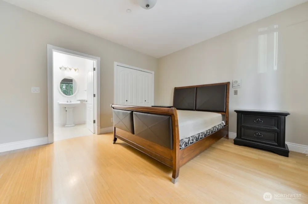 0 124th Kirkland, WA 98034